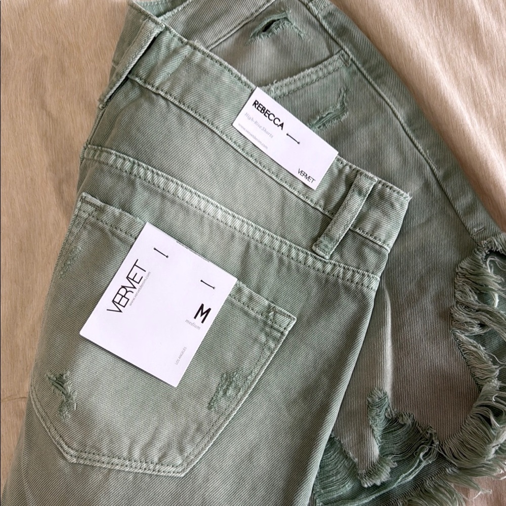 VERVET BY FLYING MONKEY Green Distressed Jean Shorts - Picture 2 of 4